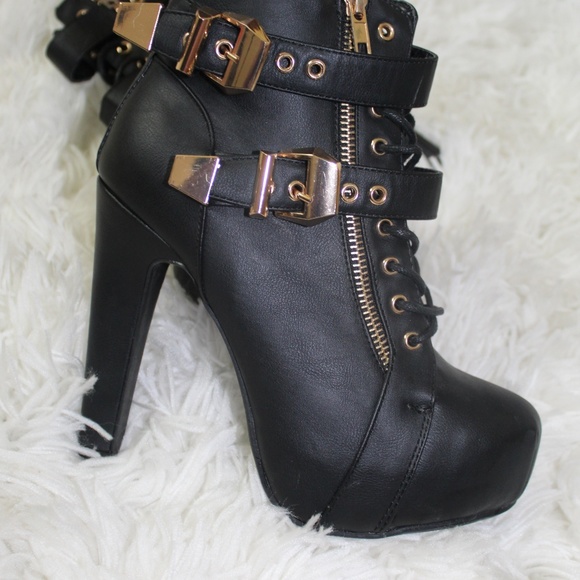 The Perfect Booties! - Picture 2 of 3